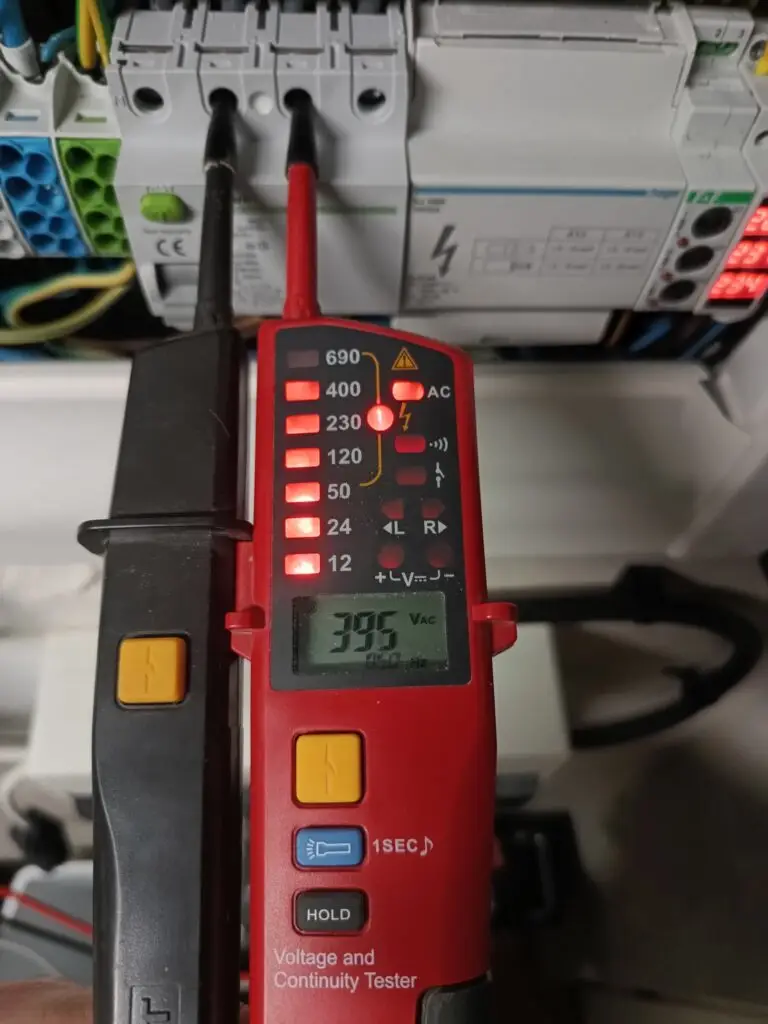 miernik napięcie 400V